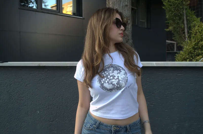 Disko topu baskılı T-Shirt